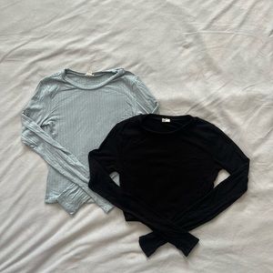 2 long sleeves